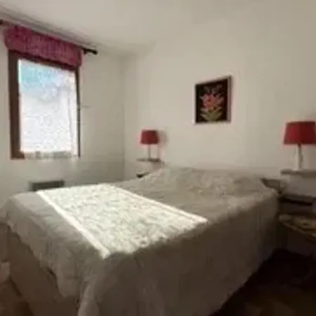 Avec Piscine à Saint-raphaël Et Vue Sur La Montagne Villa *