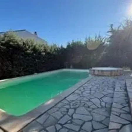 Villa Avec Piscine à Saint-raphaël Et Vue Sur La Montagne Saint-Raphaël