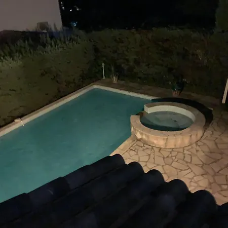Villa Avec Piscine à Saint-raphaël Et Vue Sur La Montagne
