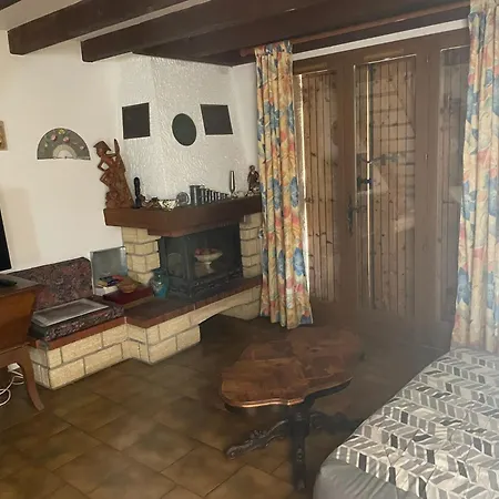 Avec Piscine à Saint-raphaël Et Vue Sur La Montagne Villa *