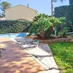 Avec Piscine A Saint-raphael Et Vue Sur La Montagne וילה Saint-Raphaël