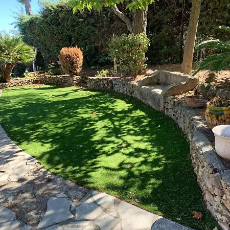 De 3 Avec Piscine Privee Et Jardin Clos A Raphael A 6 Km De La *