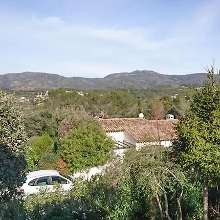 De 3 Avec Piscine Privee Et Jardin Clos A Raphael A 6 Km De La *
