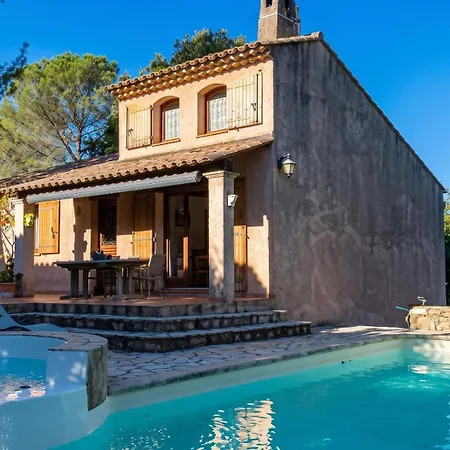 Villa Avec Piscine A Saint-raphael Et Vue Sur La Montagne *