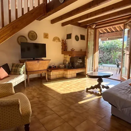 Villa Avec Piscine A Saint-raphael Et Vue Sur La Montagne Saint-Raphaël
