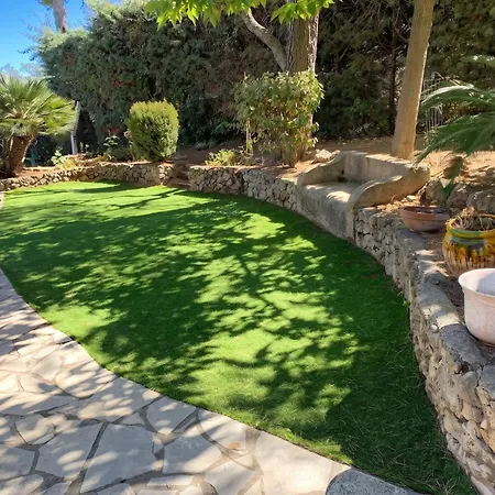 Avec Piscine A Saint-raphael Et Vue Sur La Montagne Villa *